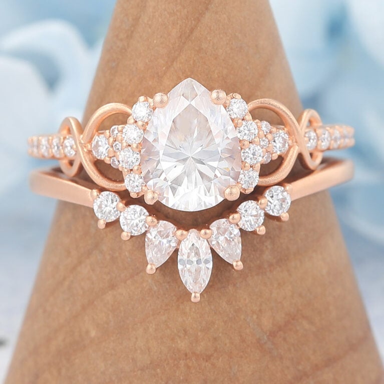 Matte Finish Pear Cut Moissanite Bridal Ring Set Curved Band