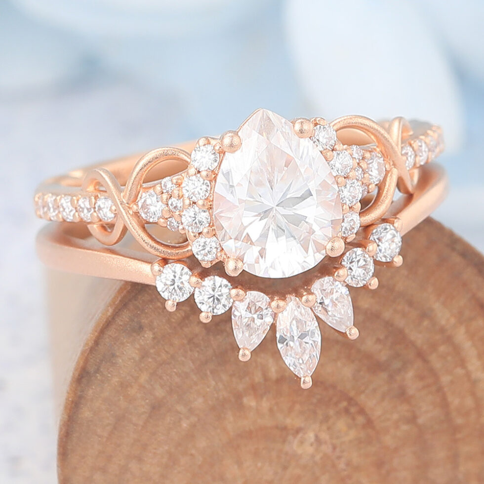 Matte Finish Pear Cut Moissanite Bridal Ring Set Curved Band