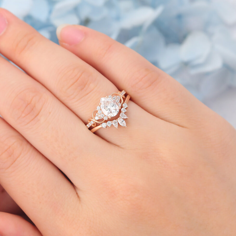 Matte Finish Pear Cut Moissanite Bridal Ring Set Curved Band