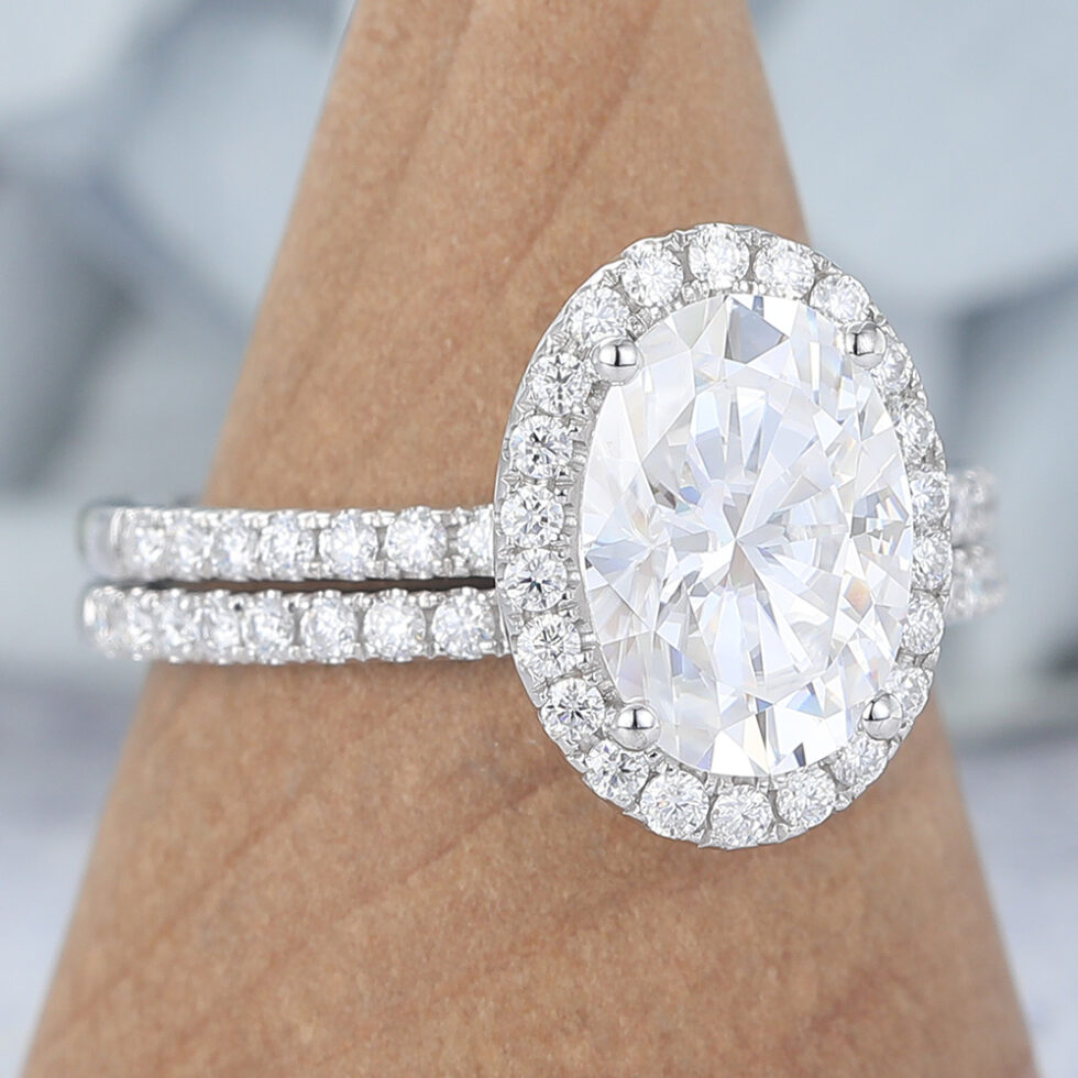 Vintage Oval Cut Moissanite Halo Engagement Ring Set