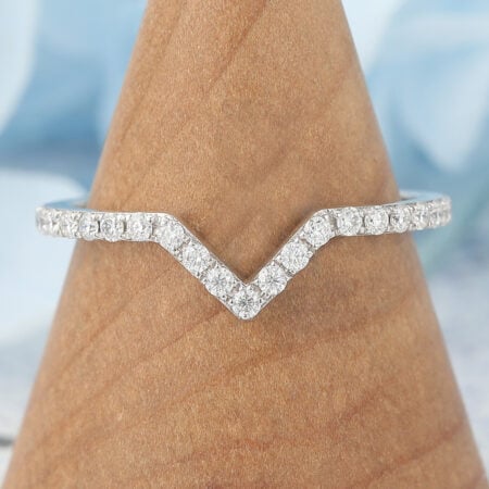 Pavé Moissanite V-Shaped Curved Wedding Band