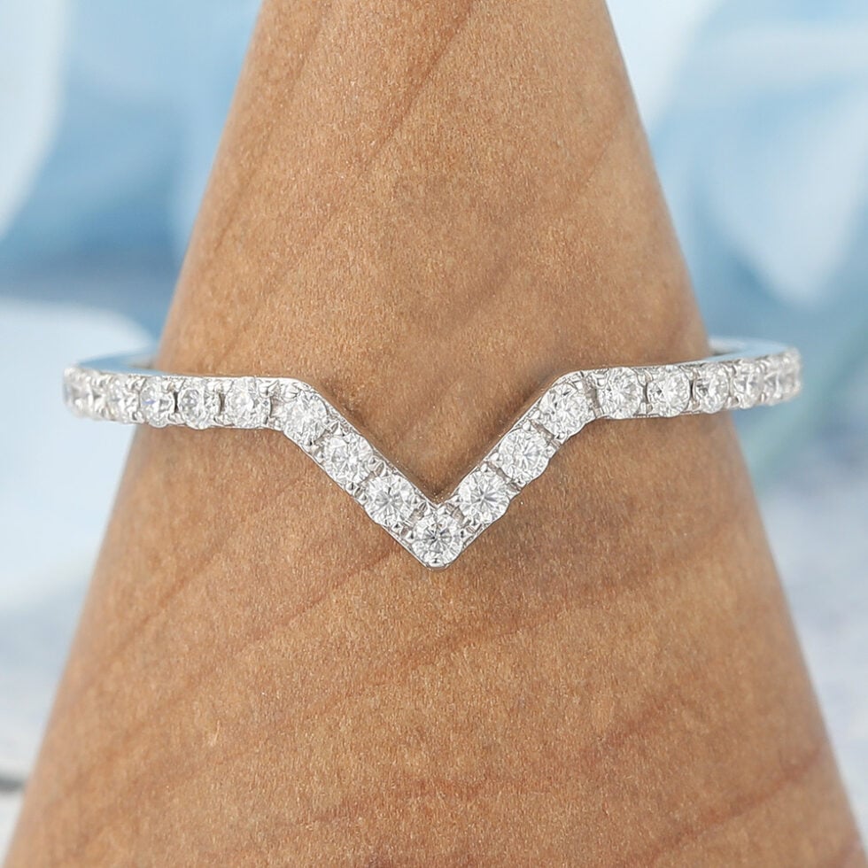 Pavé Moissanite V-Shaped Curved Wedding Band