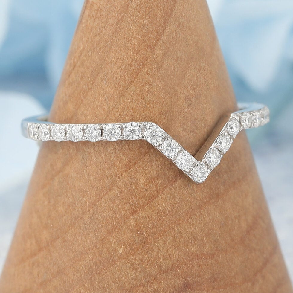 Pavé Moissanite V-Shaped Curved Wedding Band