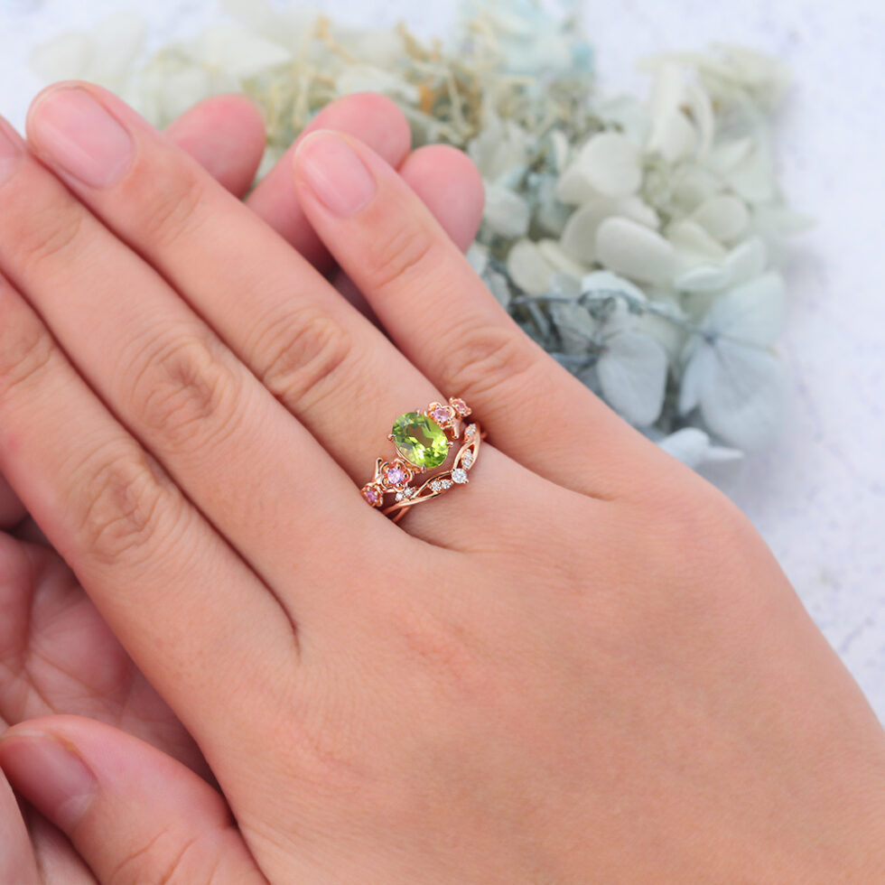 Rose Gold Oval Cut Peridot Nature-Inspired Bridal Ring Set
