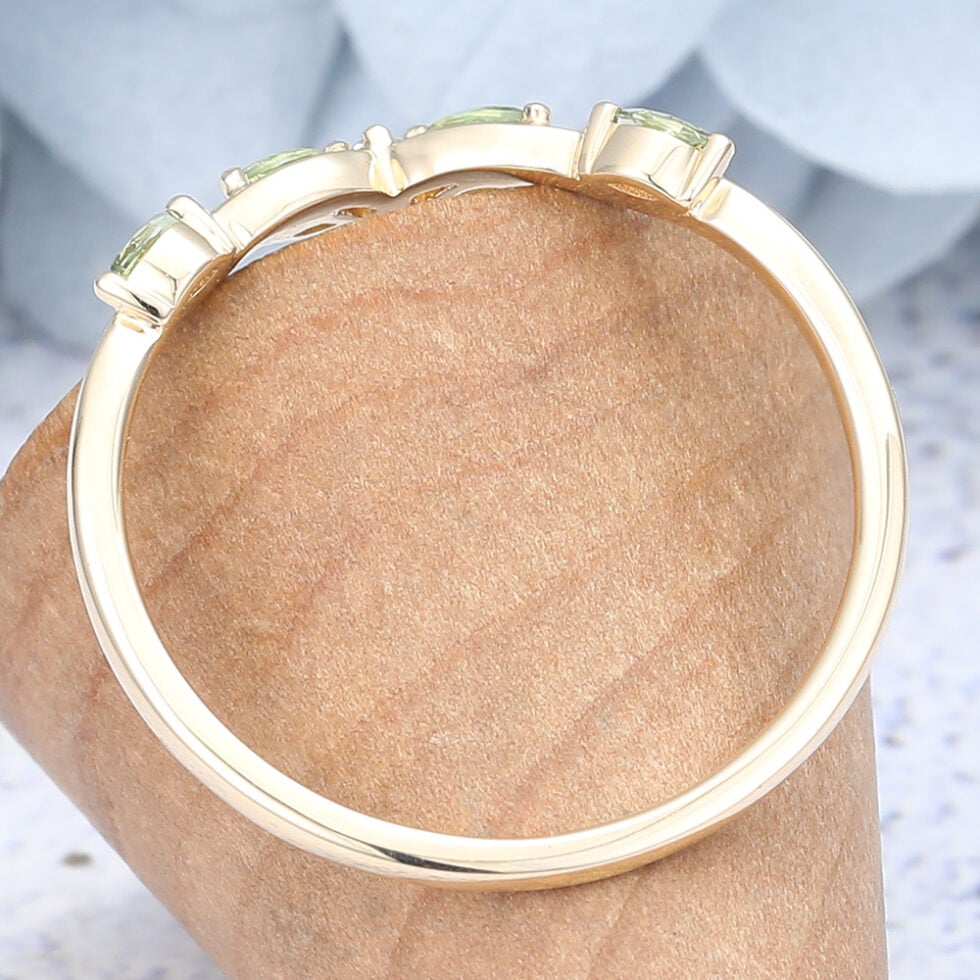 Round & Marquise Peridot Curved Wedding Band