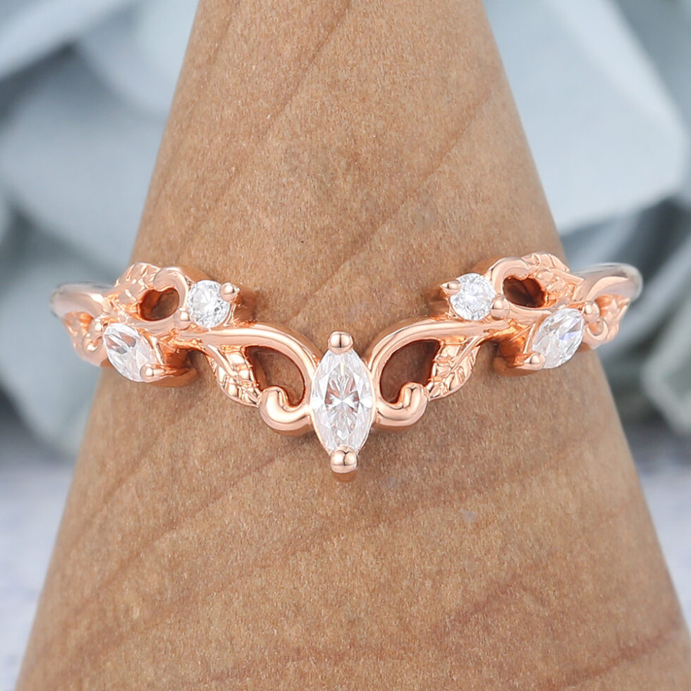 Twisted Curved Wedding Band with Moissanite Accent