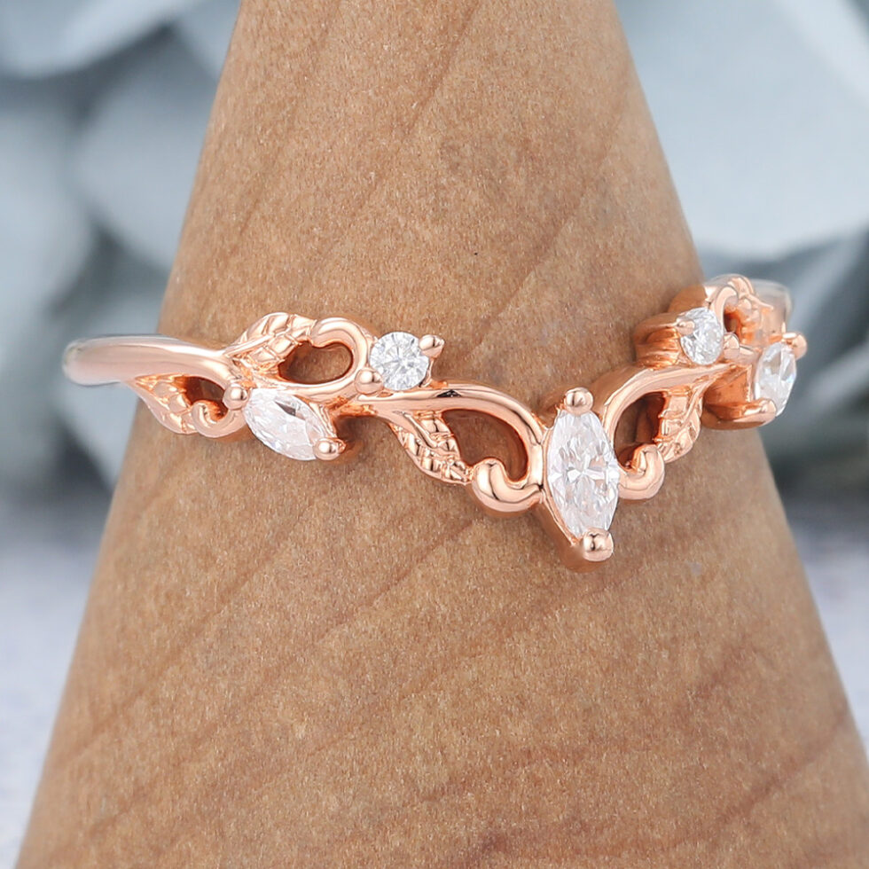 Twisted Curved Wedding Band with Moissanite Accent