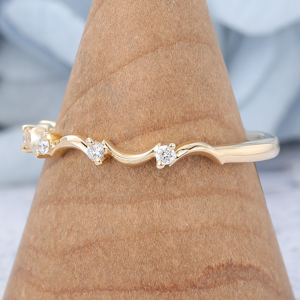 Vintage Moissanite Curved Wedding Band Anniversary Ring (2) Vintage Moissanite Curved Wedding Band Anniversary Ring (2)