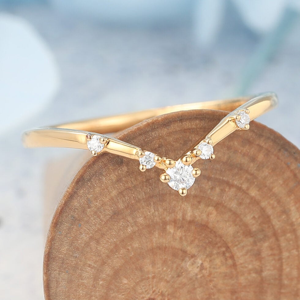 Moissanite Curved Wedding Band