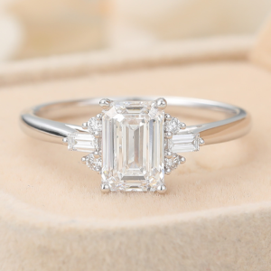 Beyonce wedding ring Moissanite vs Lab Diamond