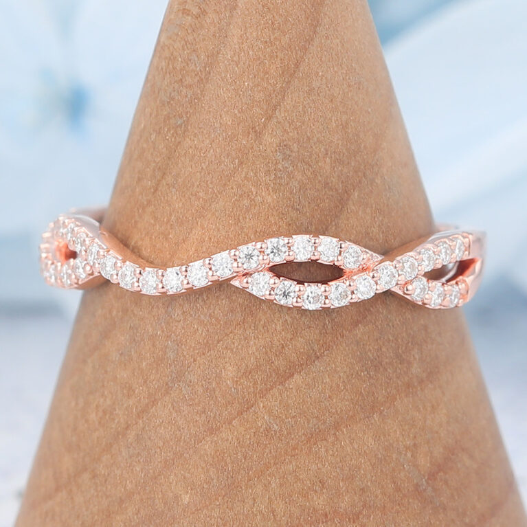 Infinity-Inspired Curved Wedding Band with Petite Moissanite