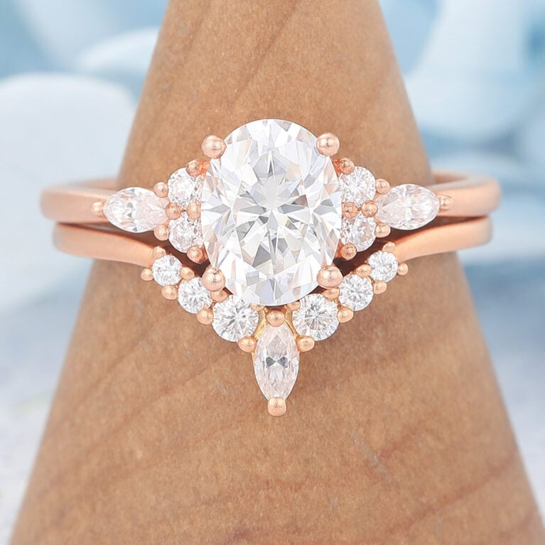 Matte Finish Vintage Oval Cut Moissanite Engagement Ring Set