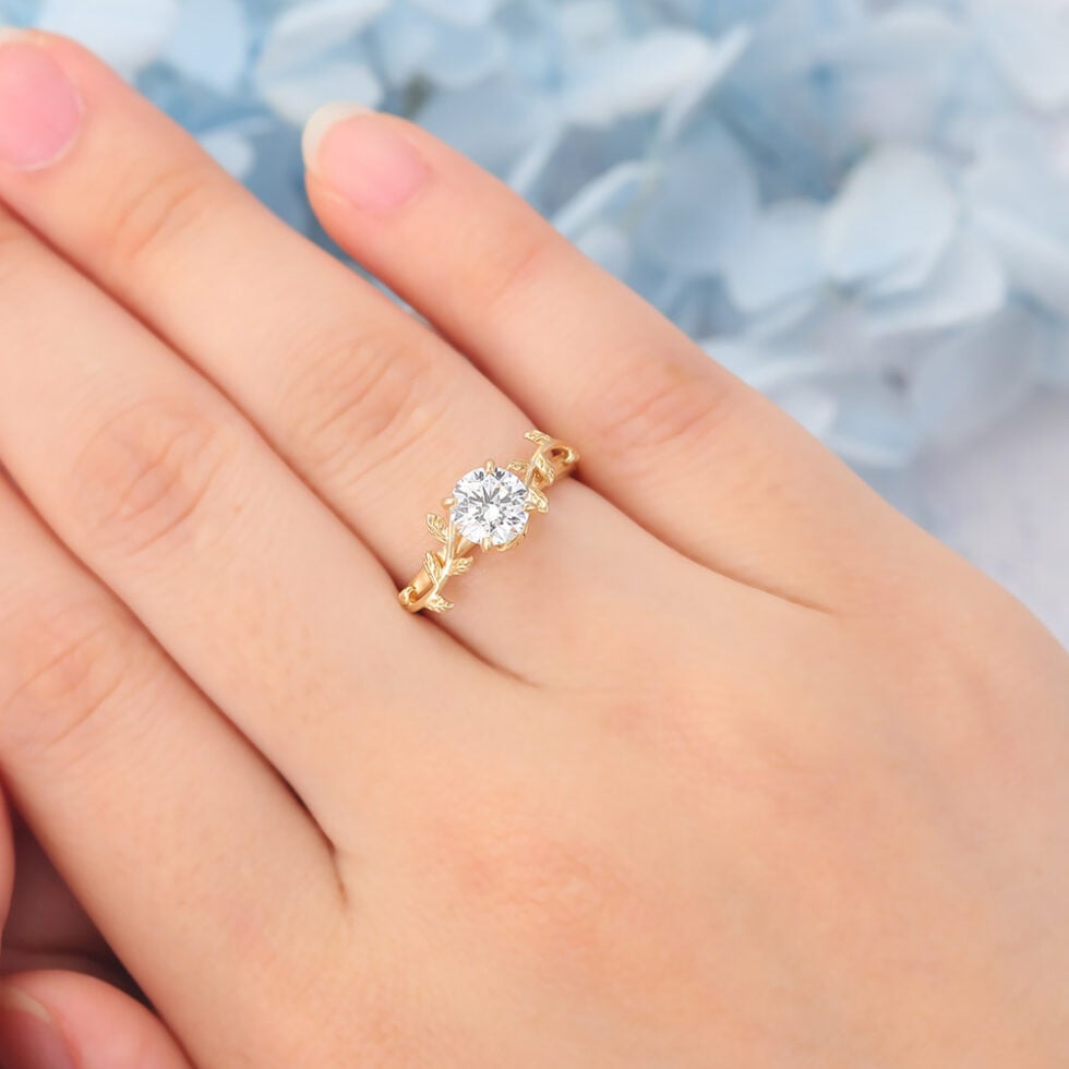 Matte Finish Vintage Round Cut Moissanite Engagement Ring Leaf-Inspired Ring