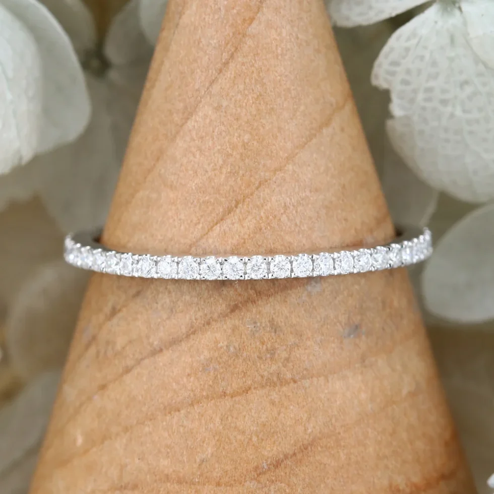 Low Profile Moissanite Engagement Rings